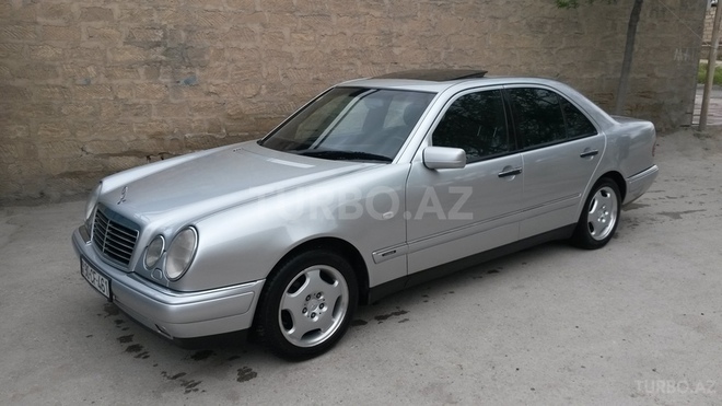 Mercedes E 230 1996, 223,456 km - 2.3 l - Bakı