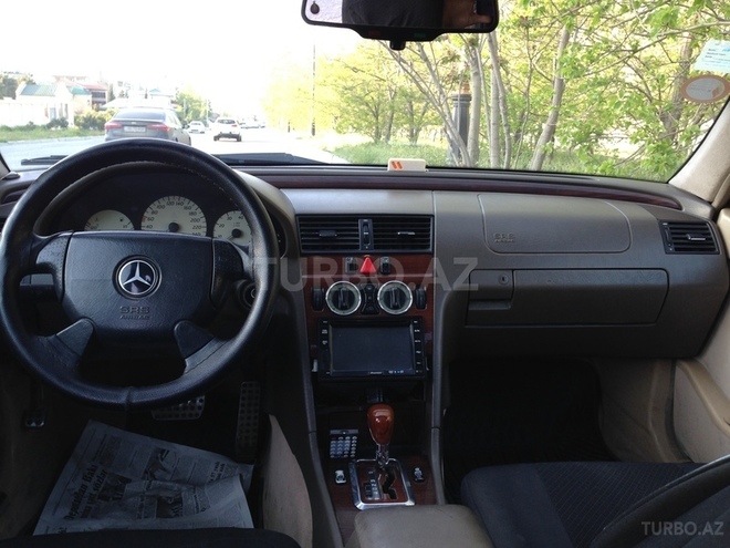 Mercedes C 200 1995, 398,000 km - 2.0 л - Bakı