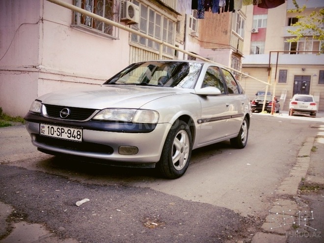 Opel Vectra 1997, 300,000 km - 2.0 l - Bakı