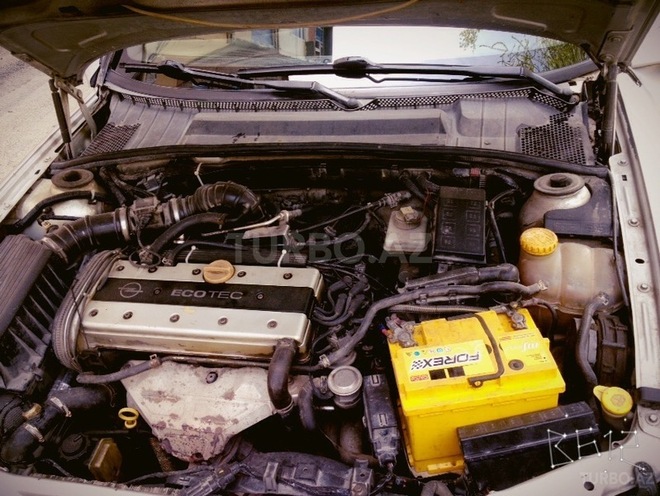 Opel Vectra 1997, 300,000 km - 2.0 l - Bakı