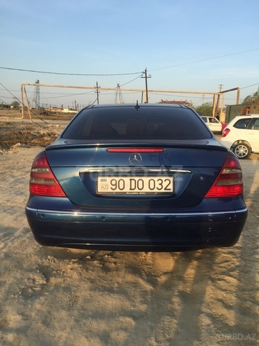 Mercedes E 320 2003, 199,000 km - 3.2 l - Bakı