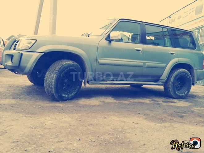 Nissan Patrol 2004, 200,009 km - 3.0 l - Bakı