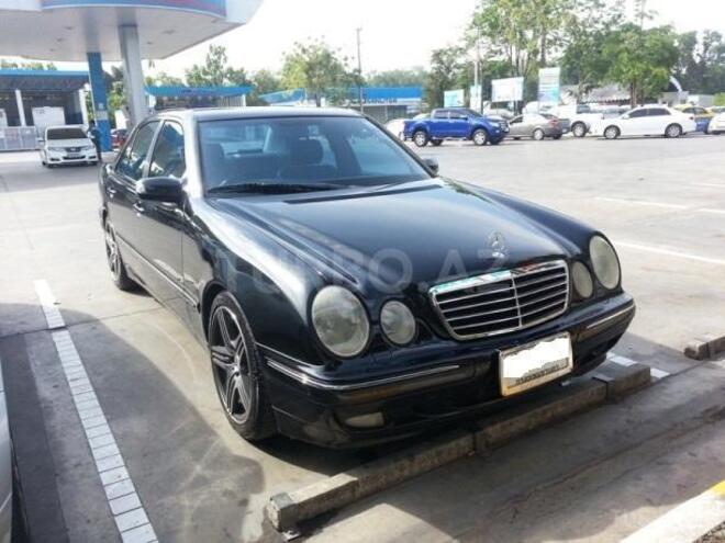 Mercedes E 240 2000, 178,000 km - 2.4 l - Bakı