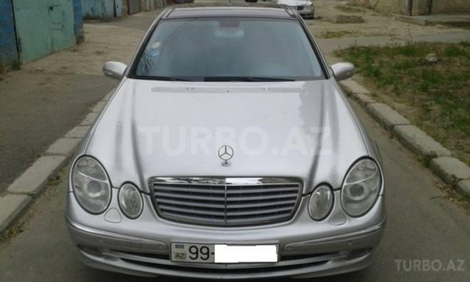 Mercedes E 270 2002, 200,000 km - 2.7 l - Bakı