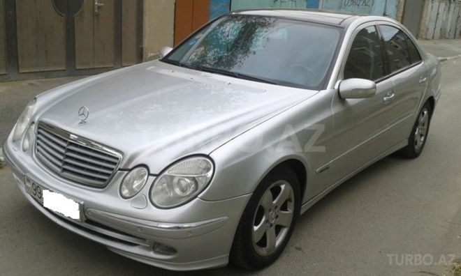 Mercedes E 270 2002, 200,000 km - 2.7 l - Bakı