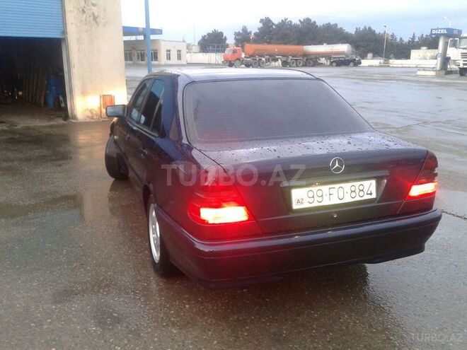 Mercedes C 180 1999, 240,000 km - 1.8 l - Bakı
