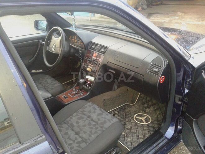 Mercedes C 180 1999, 240,000 km - 1.8 l - Bakı