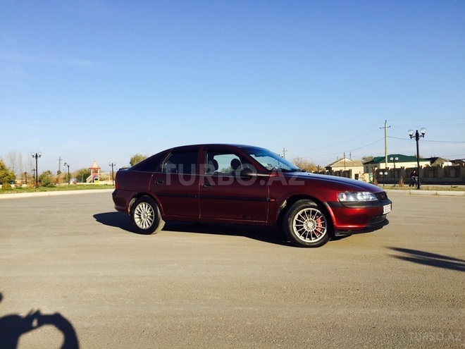 Opel Vectra 1997, 320,000 km - 1.8 l - Neftçala