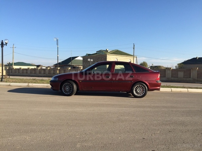 Opel Vectra 1997, 320,000 km - 1.8 l - Neftçala