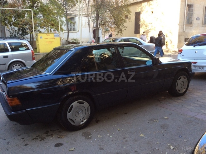 Mercedes A 190 1990, 294,000 km - 0.2 l - Bakı