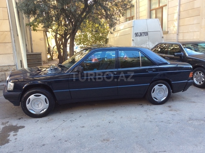 Mercedes A 190 1990, 294,000 km - 0.2 l - Bakı