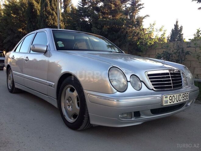 Mercedes E 200 2000, 220,000 km - 2.0 l - Bakı