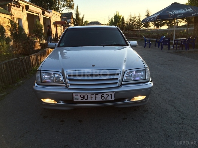 Mercedes C 180 1998, 250,000 km - 1.8 л - Zaqatala