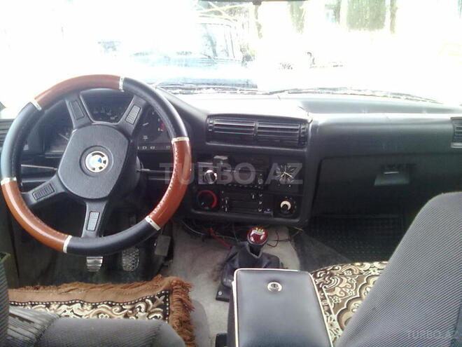 BMW  1987, 200,000 km - 1.8 l - Şamaxı