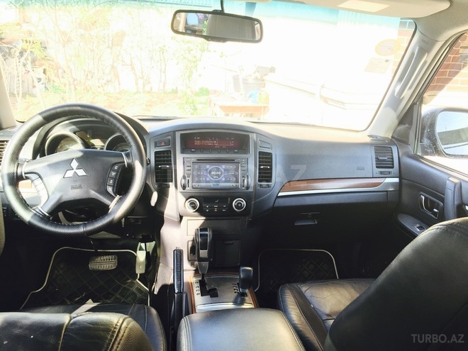 Mitsubishi Pajero 2007, 123,800 km - 3.0 l - Bakı
