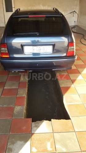 Mercedes C 220 1998, 231,322 km - 2.2 l - Sumqayıt