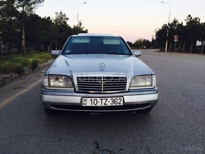 Mercedes C 220 1995, 234,000 km - 2.2 l - Sumqayıt