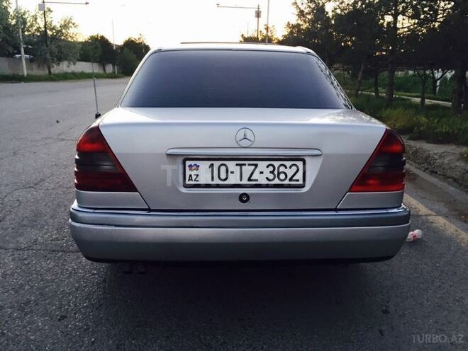Mercedes C 220 1995, 234,000 km - 2.2 l - Sumqayıt