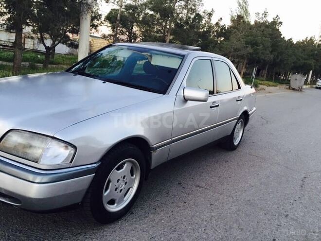 Mercedes C 220 1995, 234,000 km - 2.2 l - Sumqayıt