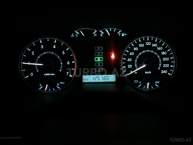 Toyota Land Cruiser 2011, 125,780 km - 4.0 l - Bakı