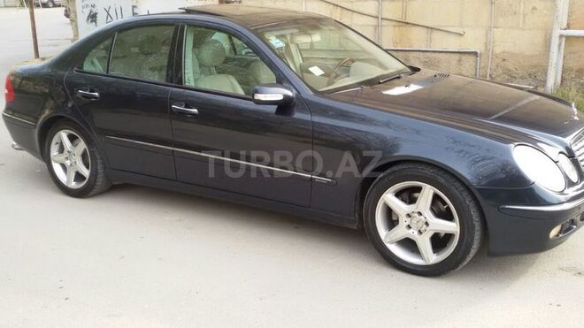 Mercedes E 320 2004, 232,000 km - 3.2 л - Bakı