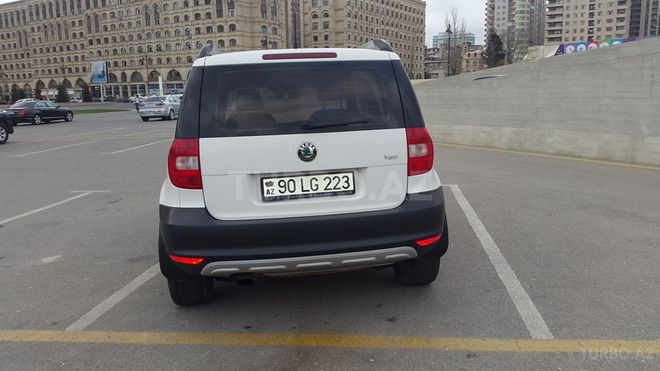 Skoda Yeti 2011, 120,000 km - 1.2 l - Bərdə