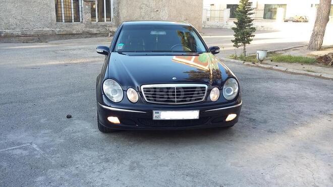 Mercedes E 220 2003, 267,000 km - 2.2 л - Bakı