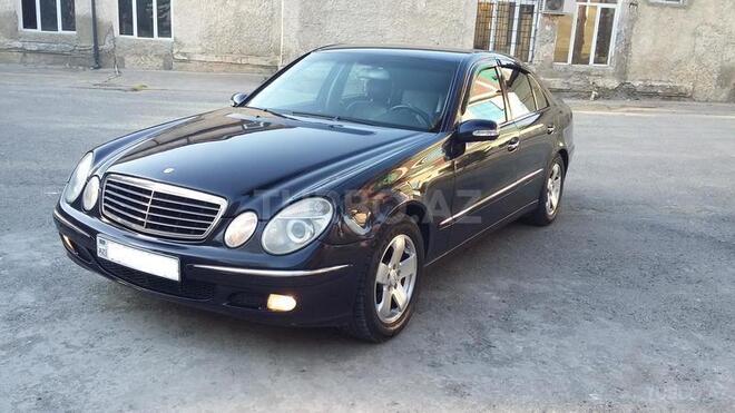 Mercedes E 220 2003, 267,000 km - 2.2 л - Bakı