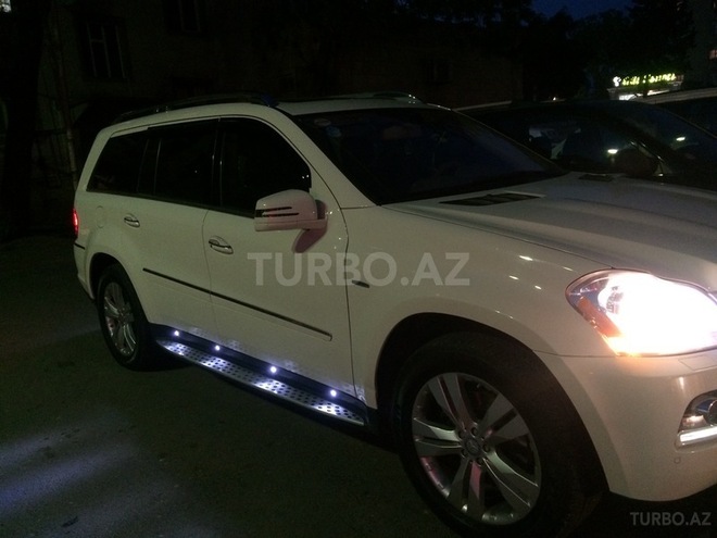 Mercedes GL 350 2011, 145,000 km - 3.5 l - Bakı