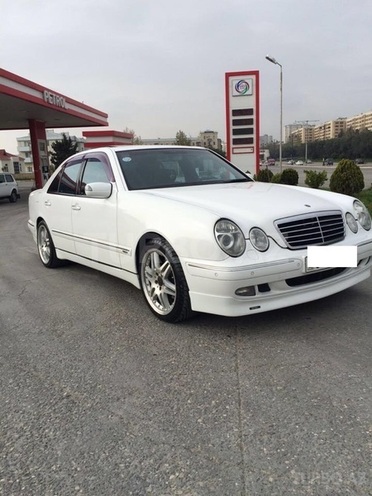 Mercedes E 320 2000, 220,000 km - 3.2 l - Bakı