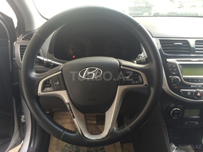 Hyundai Accent 2012, 72,000 km - 1.6 l - Bakı