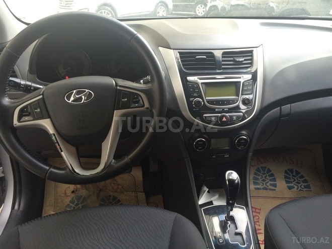Hyundai Accent 2012, 72,000 km - 1.6 l - Bakı