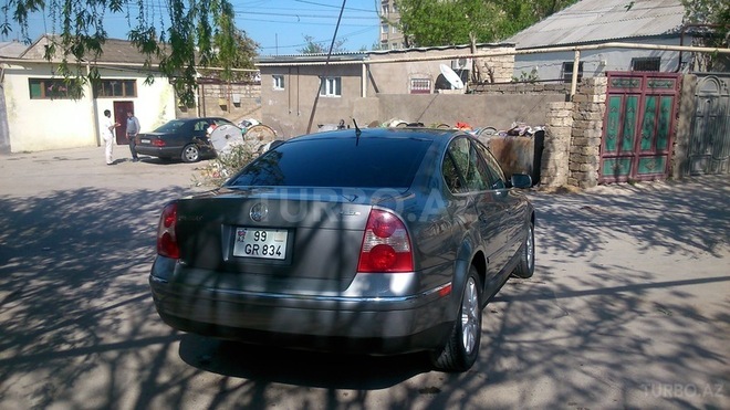 Volkswagen Passat 2003, 195,813 km - 1.8 l - Bakı
