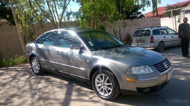 Volkswagen Passat 2003, 195,813 km - 1.8 l - Bakı