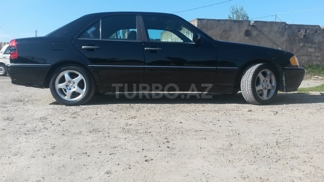 Mercedes C 230 1997, 200,000 km - 2.3 l - Bakı