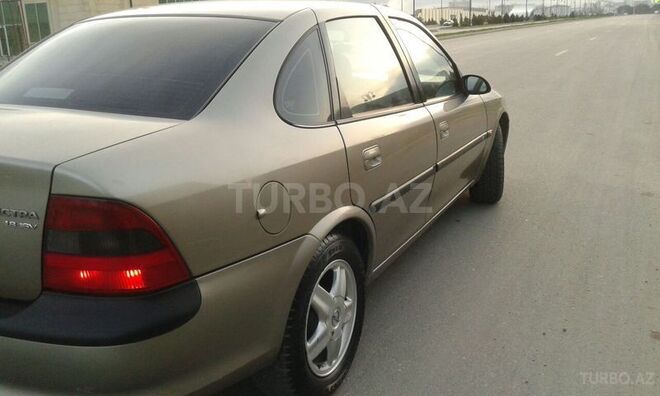 Opel Vectra 1995, 315,000 km - 2.0 l - Bakı