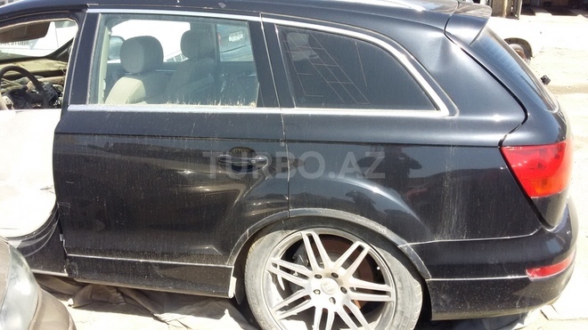 Audi Q7 2008, 120,000 km - 4.2 l - Bakı