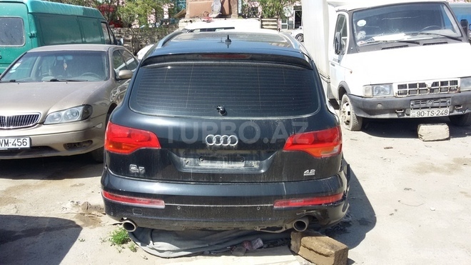 Audi Q7 2008, 120,000 km - 4.2 l - Bakı