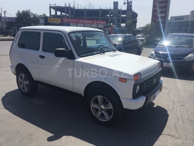 LADA (VAZ) Niva 2015, 3,300 km - 1.7 л - Bakı