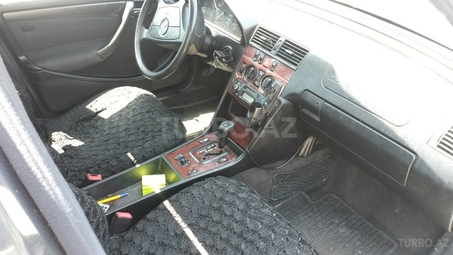 Mercedes C 220 1999, 216,000 km - 2.2 l - Bakı