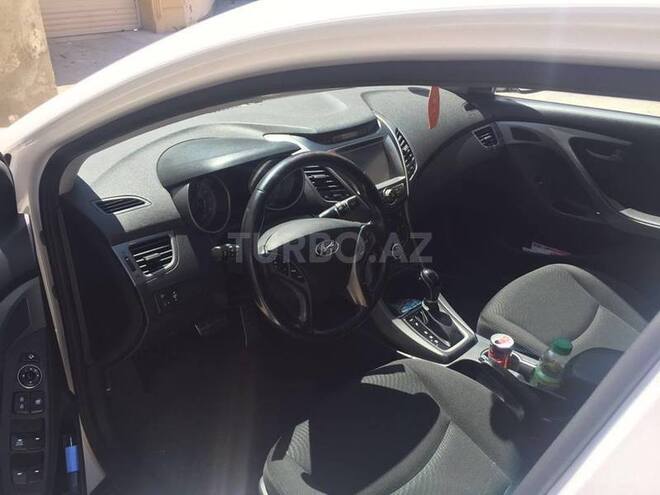 Hyundai Elantra 2014, 31,000 km - 1.8 l - Bakı