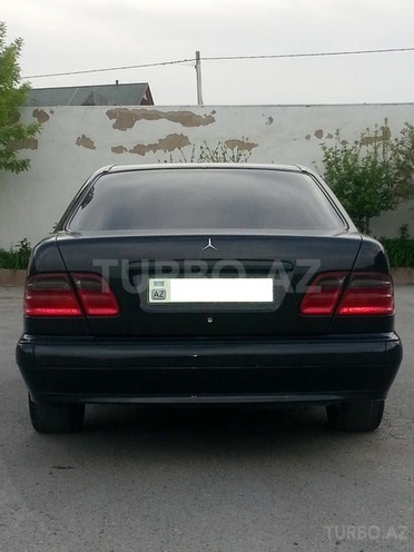 Mercedes E 280 1998, 305,000 km - 2.8 l - Bakı