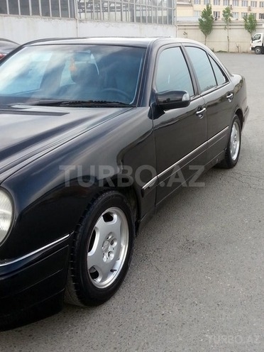 Mercedes E 280 1998, 305,000 km - 2.8 l - Bakı