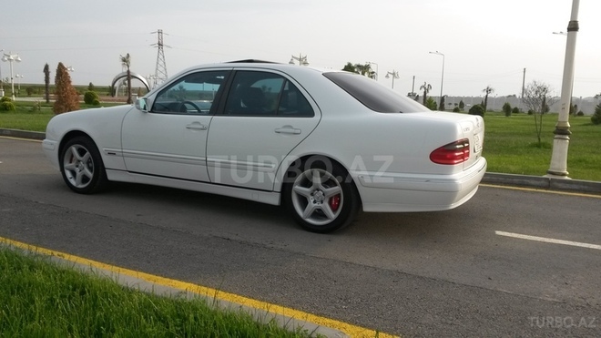 Mercedes E 320 2001, 134,000 km - 3.2 л - Ağsu