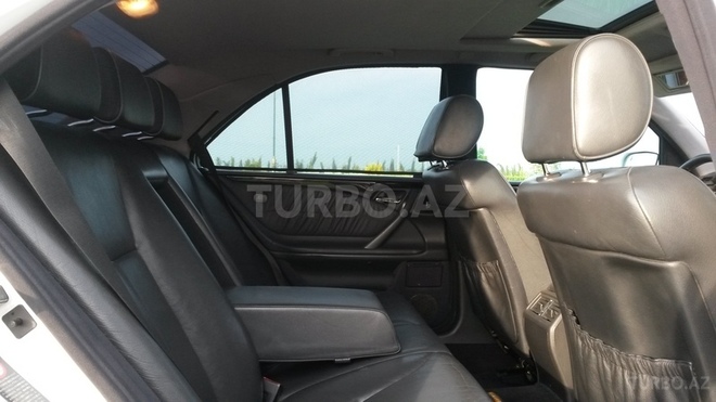 Mercedes E 320 2001, 134,000 km - 3.2 л - Ağsu