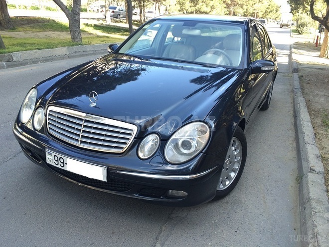 Mercedes E 220 2005, 180,000 km - 2.2 л - Bakı