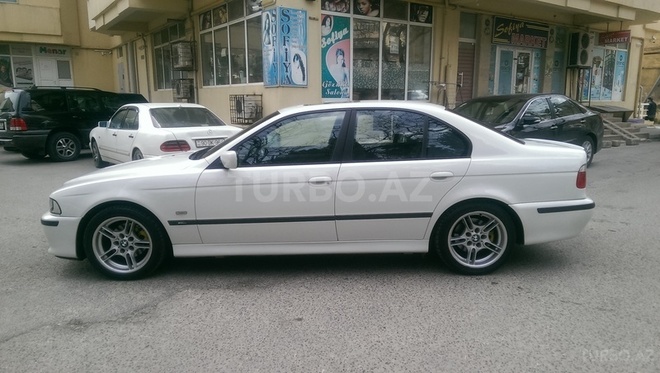 BMW 525 2001, 186,760 km - 2.5 л - Bakı