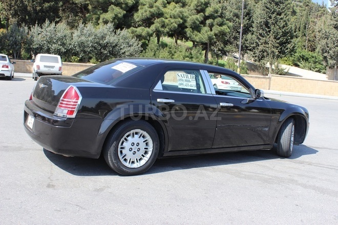 Chrysler 300C 2006, 86,000 km - 2.7 l - Bakı