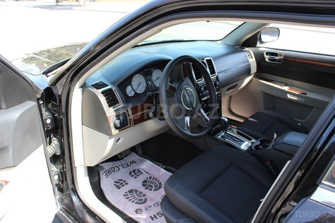 Chrysler 300C 2006, 86,000 km - 2.7 l - Bakı