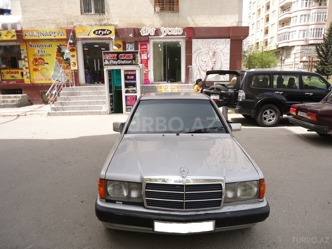Mercedes 190 1992, 167,864 km - 2.0 l - Bakı